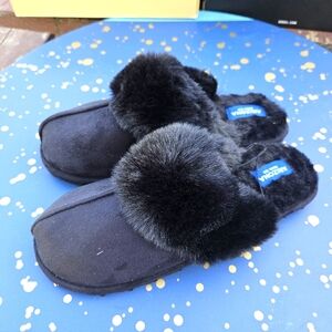 Arizona Jean Co. Slippers Az Becca Black Unisex
